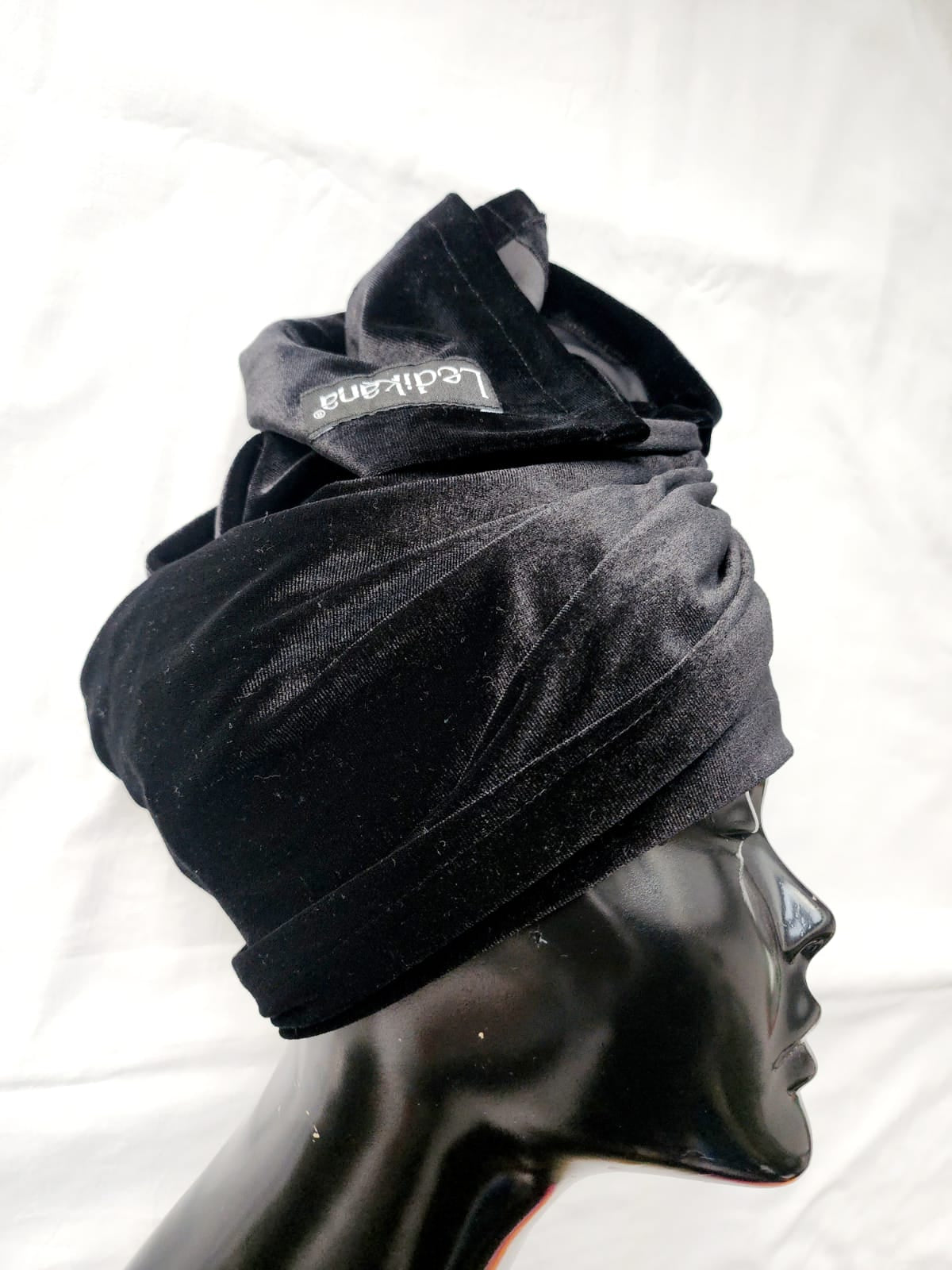 VELVET TUKU