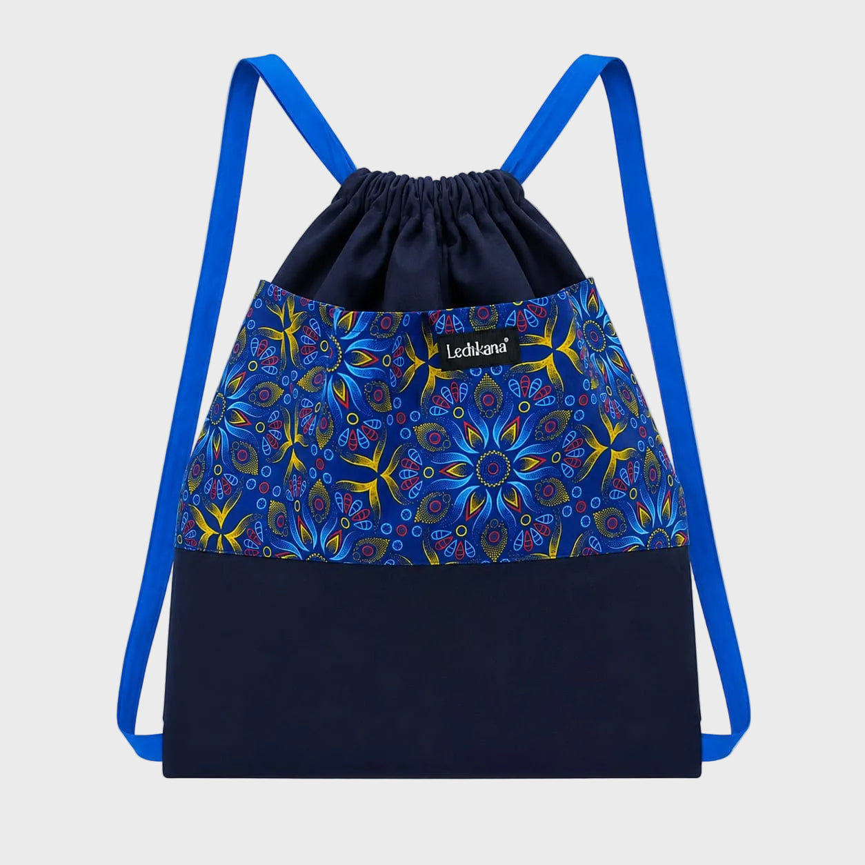 Drawstring bag with Shwe Pocket