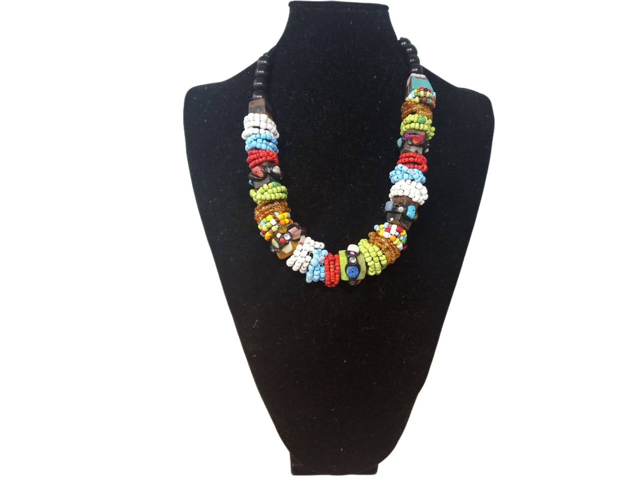Mano Neckpiece