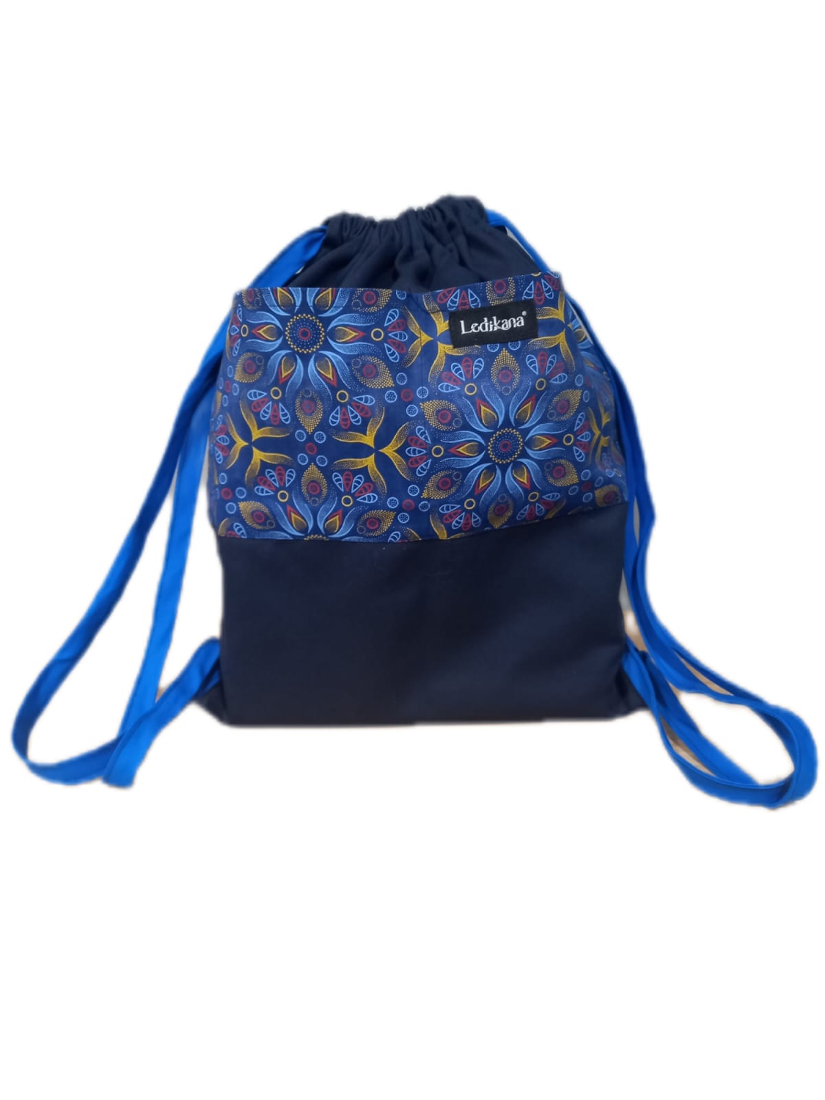 Drawstring bag with Shwe Pocket